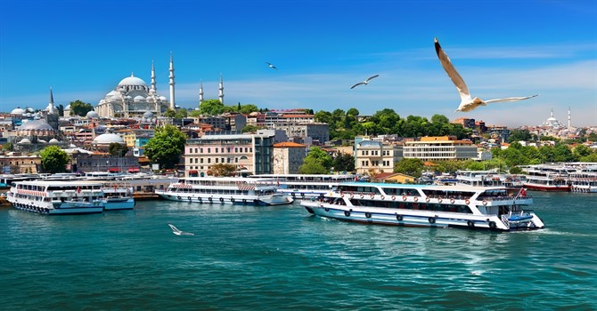 Bosphorus Cruise 90-Minute Roundtrip